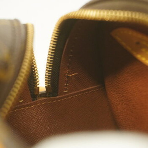 Louis Vuitton Monogram Blois Shoulder Bag - Picture 8 of 14